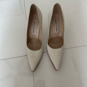 Manolo Blahnik pumps